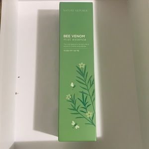 Nature republic Bee Venom mist essence